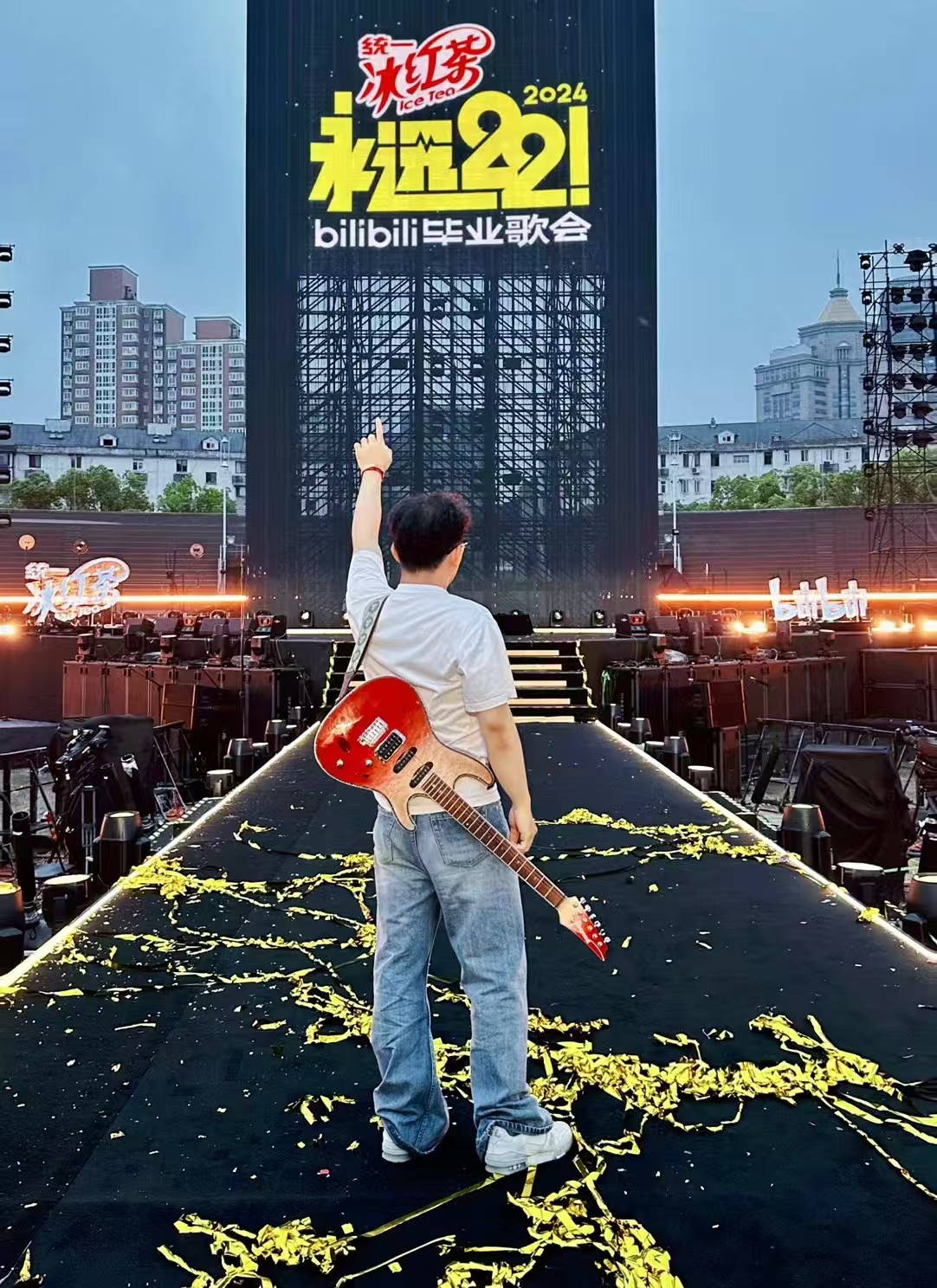 永远22毕业歌会现场照